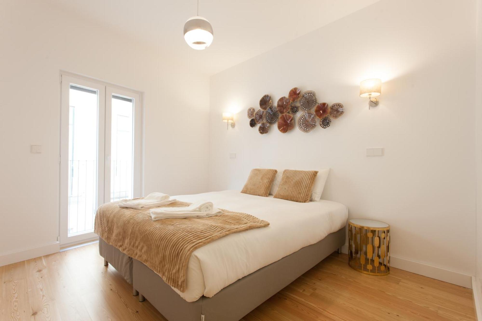 Mouraria Blue Three-Bedroom Apartment W/ Parking - By Lu Holidays リスボン エクステリア 写真