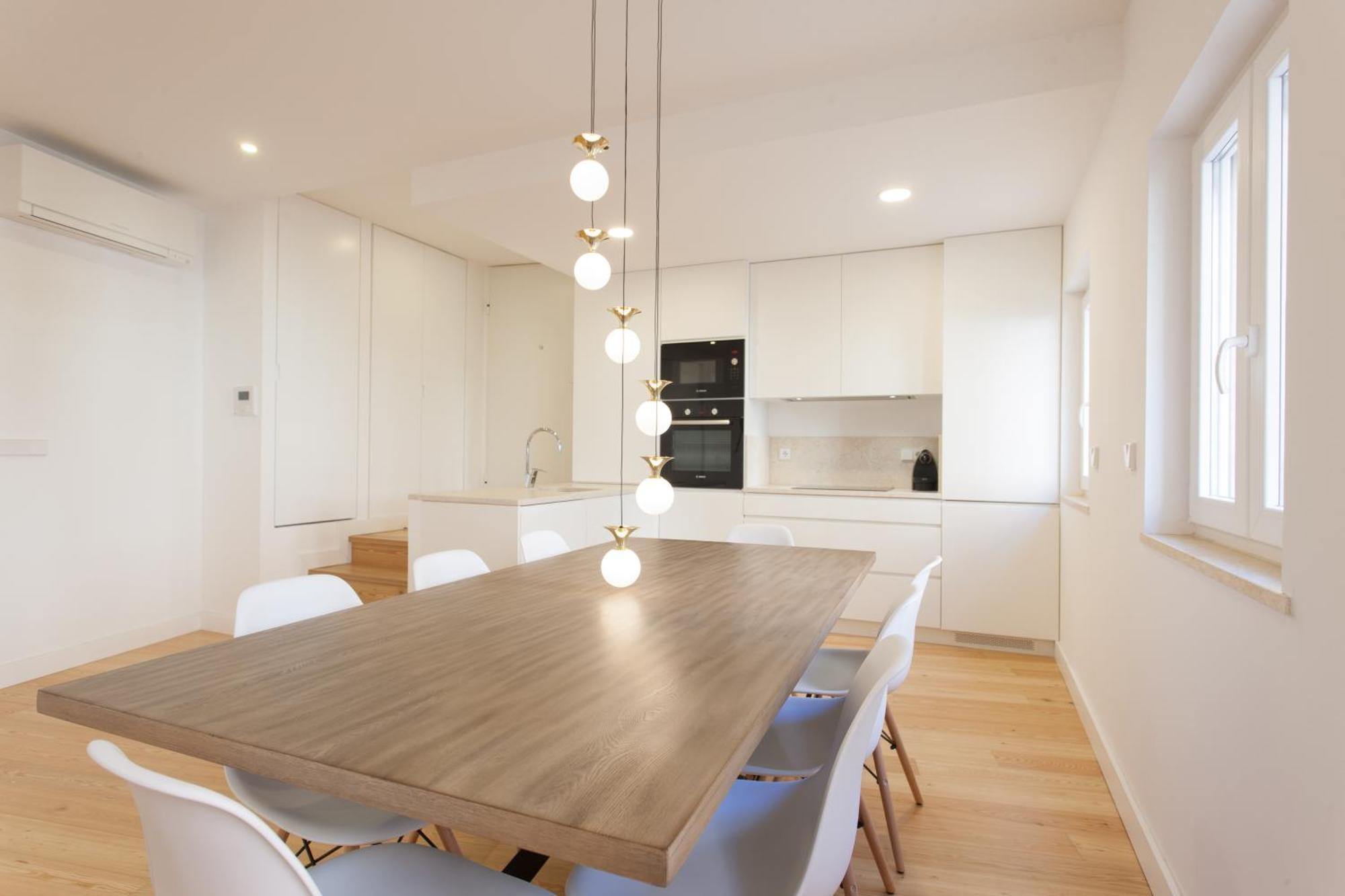 Mouraria Blue Three-Bedroom Apartment W/ Parking - By Lu Holidays リスボン エクステリア 写真